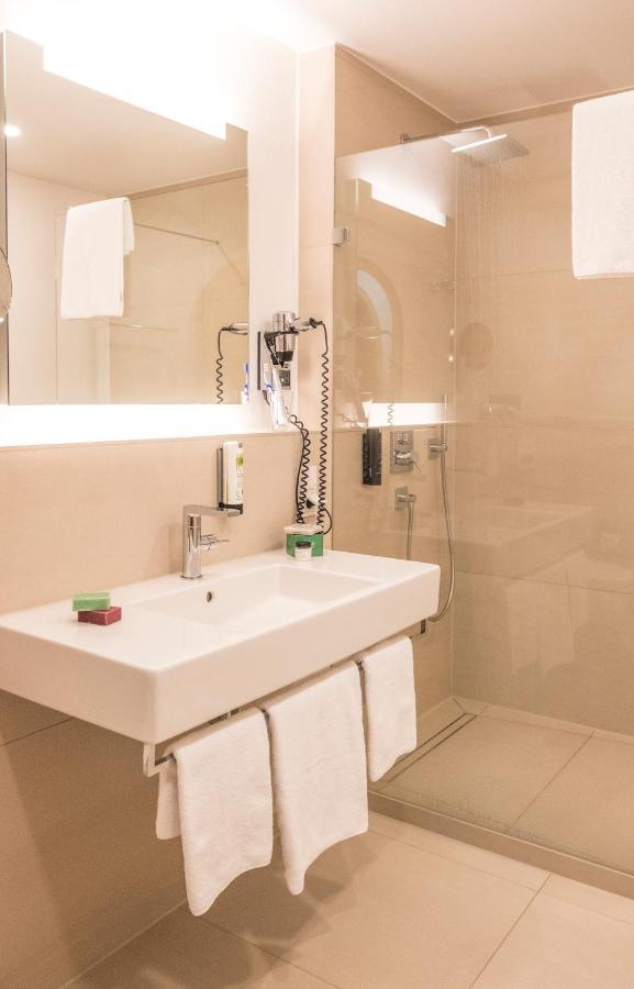 Hotel Elfbuchen Kassel Esterno foto